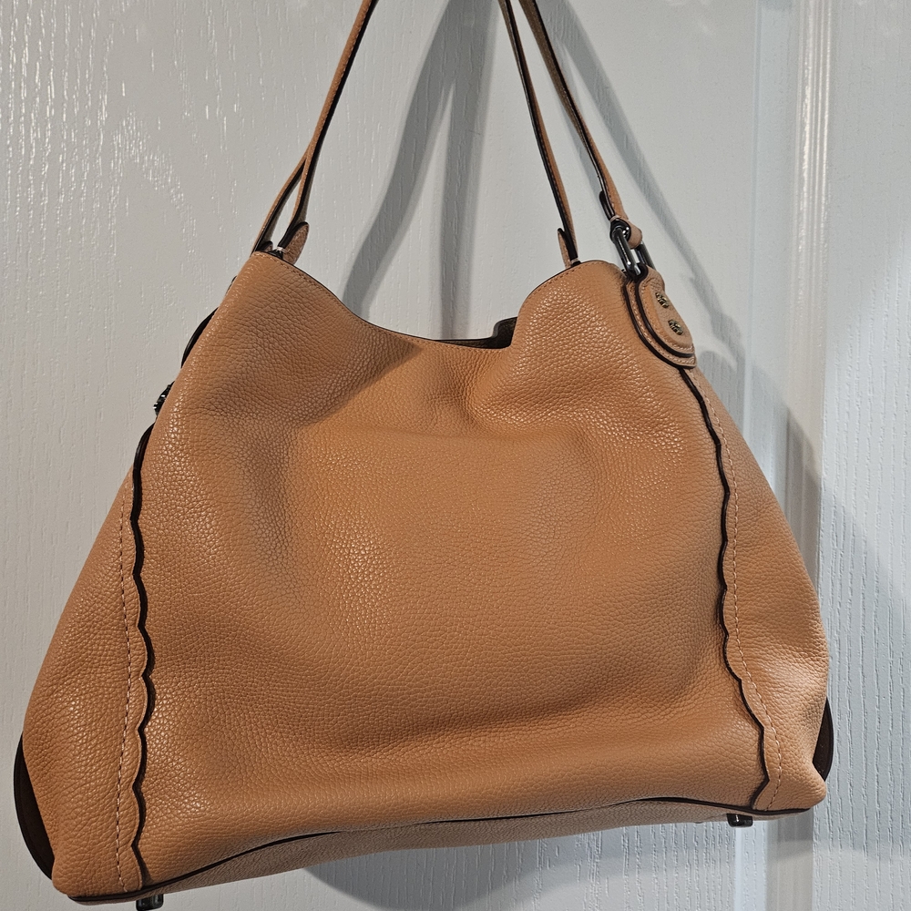 Coach Tan Leather Women's Bag - Picture 2 of 8